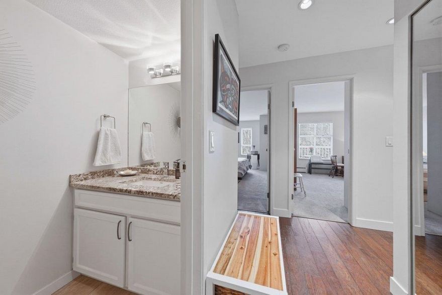 411 1125 Gilford Street