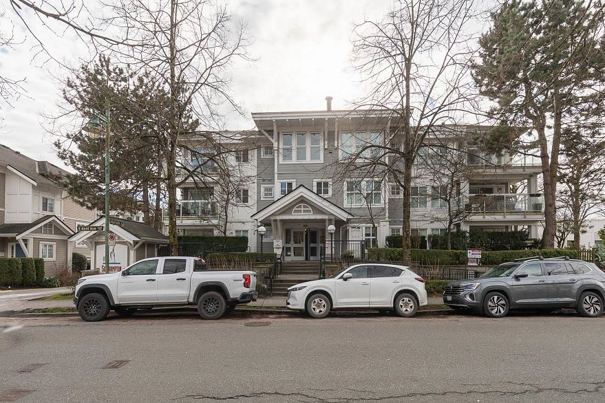 107 3038 E Kent Avenue South