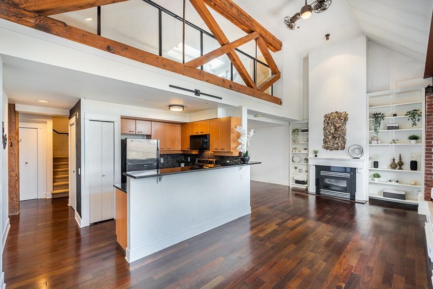 207 1811 W 16th Avenue