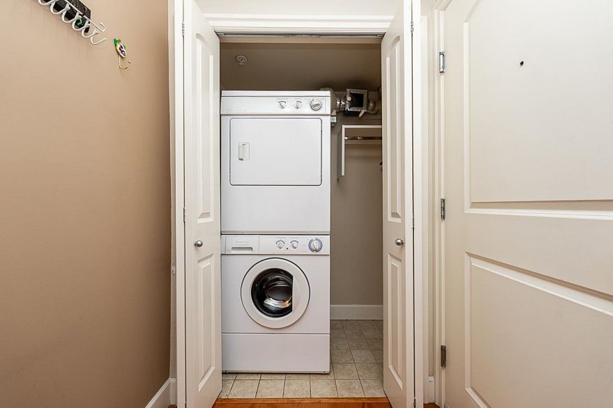 203 2103 W 45th Avenue