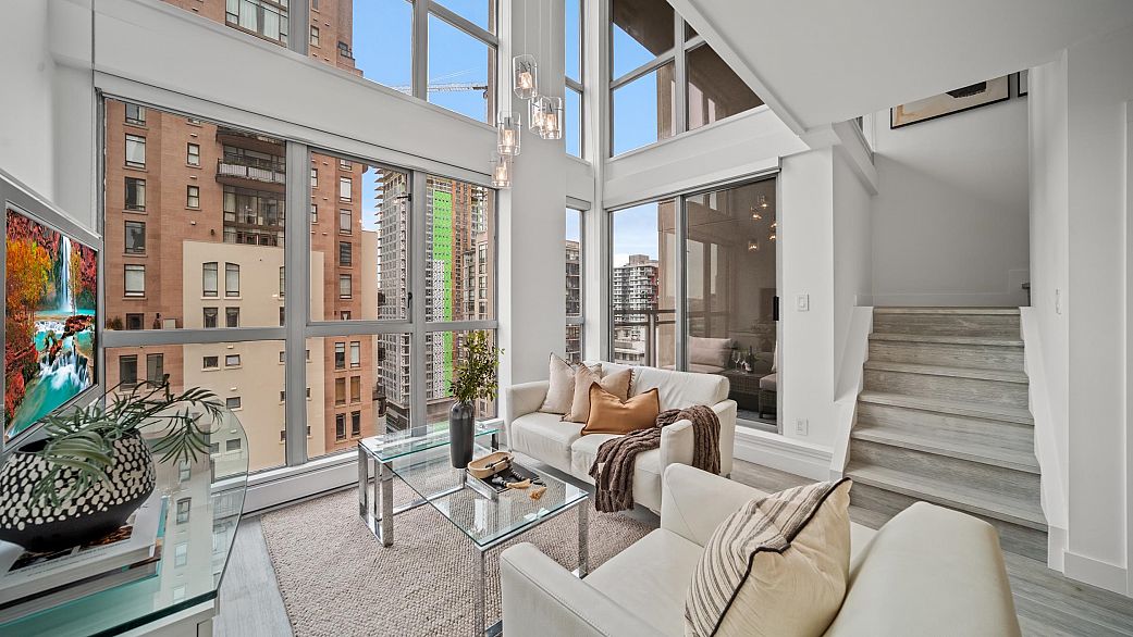 1238 Richards Street