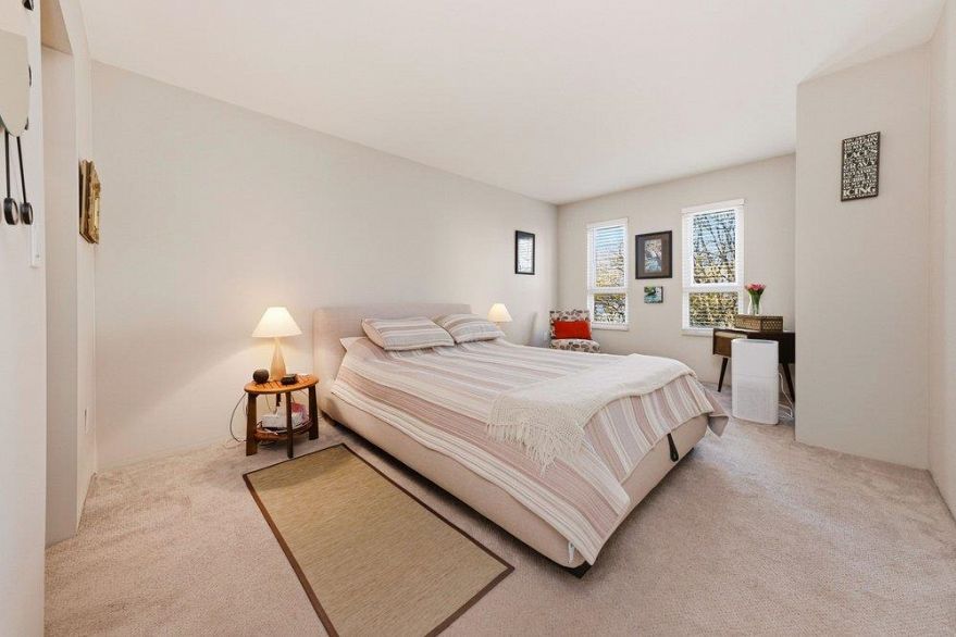 411 1125 Gilford Street