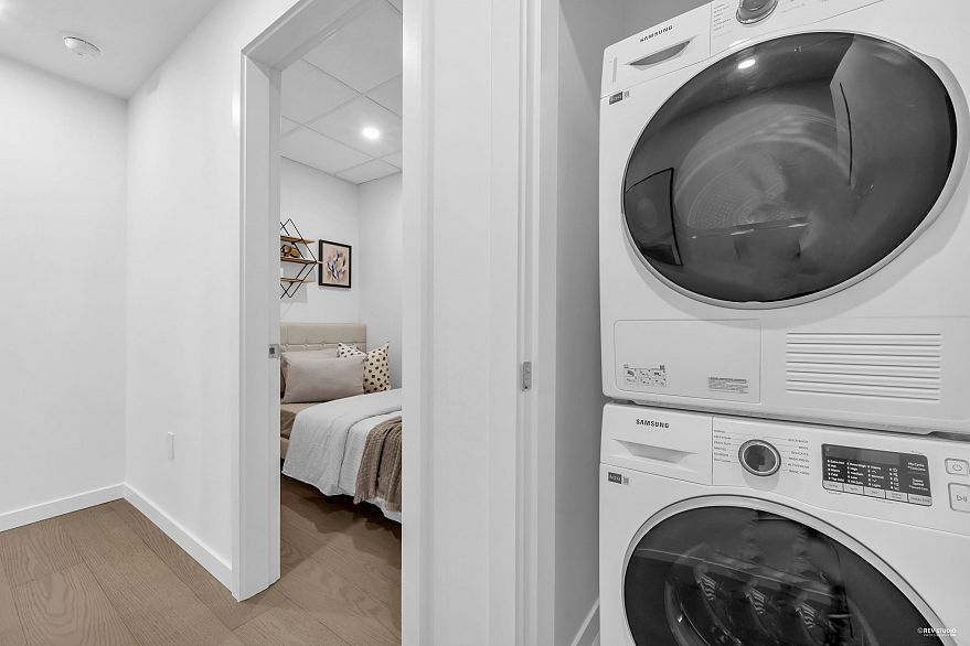 705 8415 Granville Street