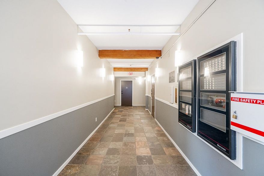 703 518 Beatty Street