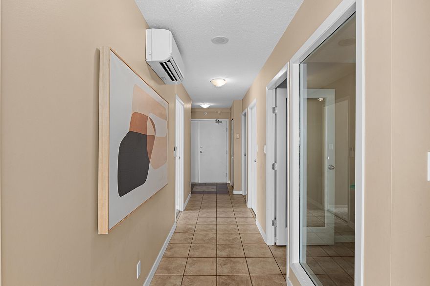 1703 1077 Marinaside Crescent