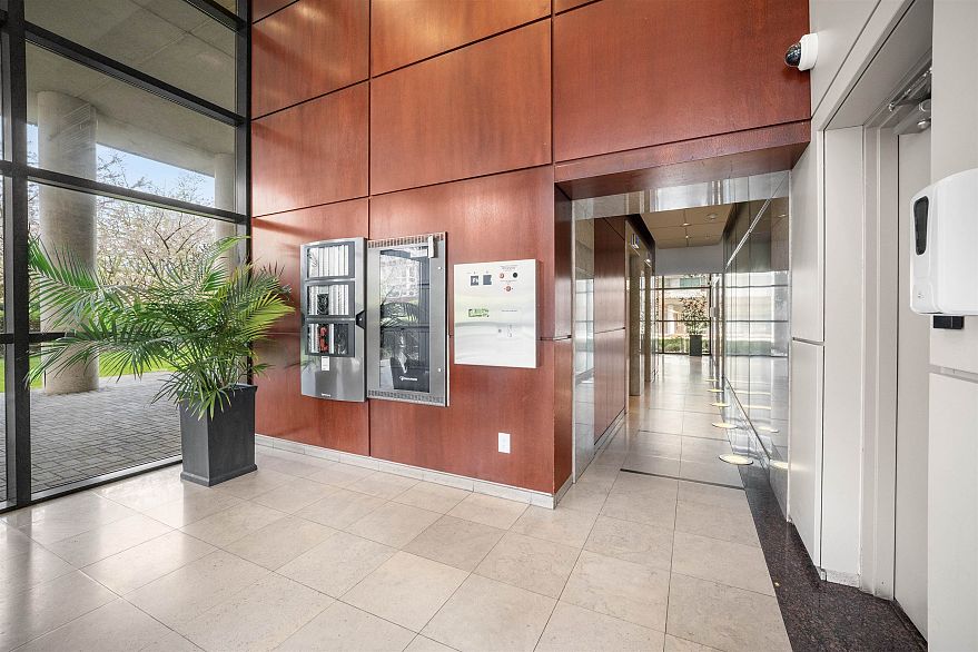 1002 1723 Alberni Street