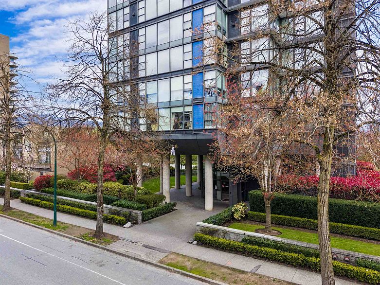 1002 1723 Alberni Street