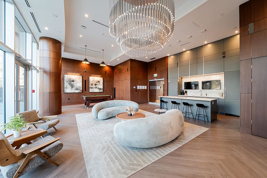 1305 1768 Cook Street