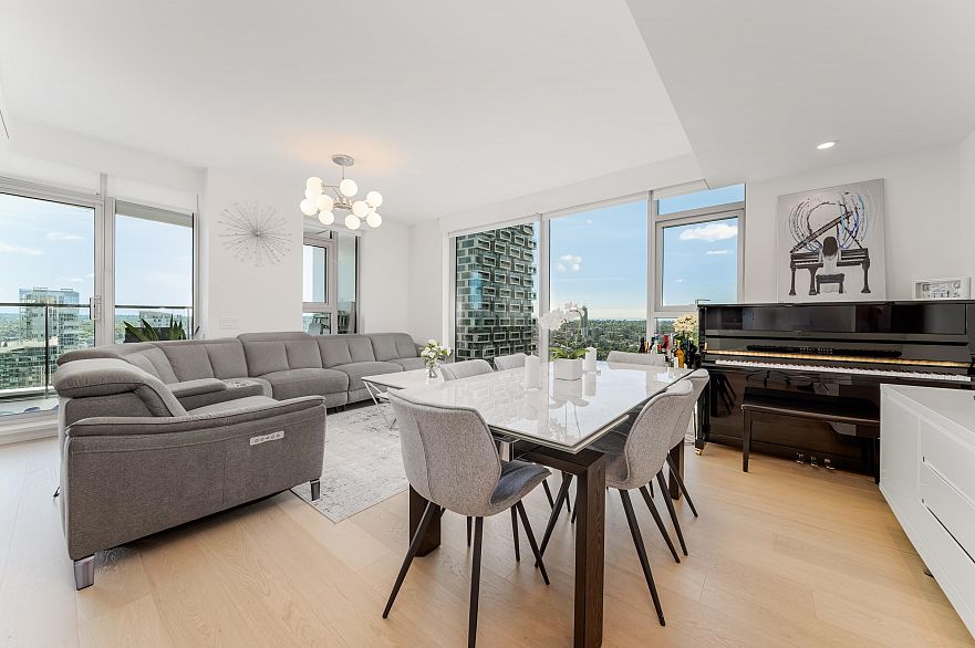 3501 889 Pacific Street