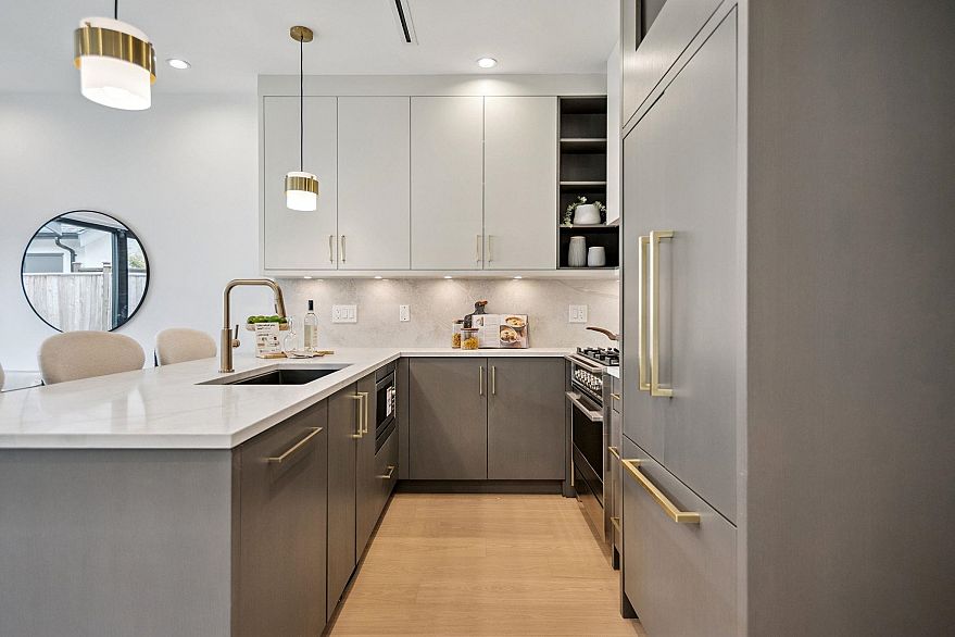 #2 1079 E 14th Avenue