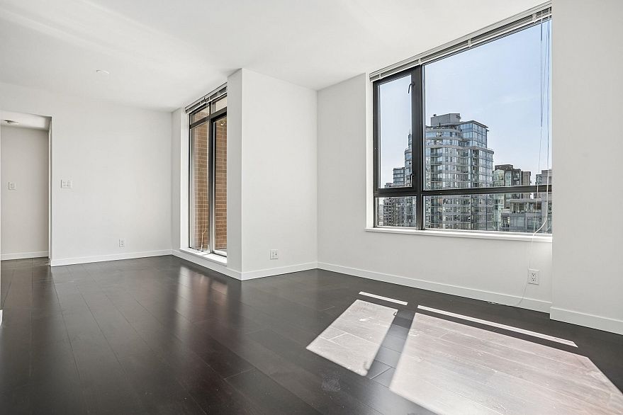 2203 788 Richards Street