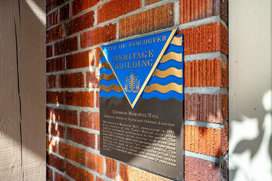 207 1811 W 16th Avenue