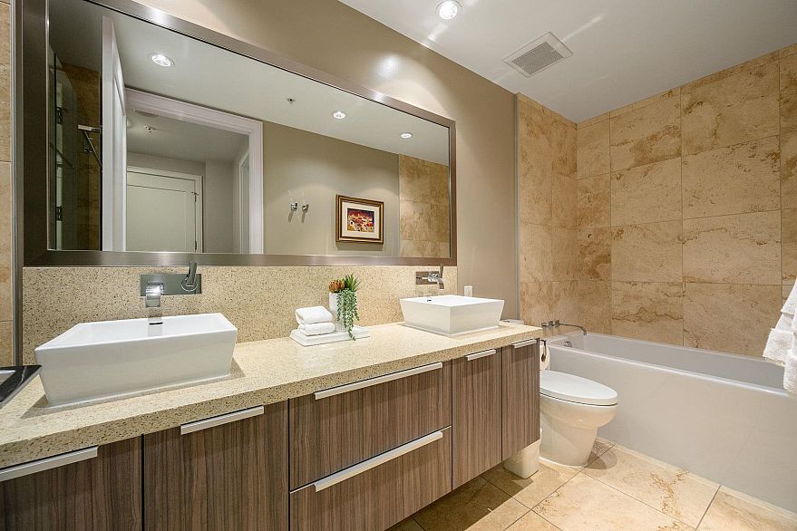 1402 181 W 1st Avenue