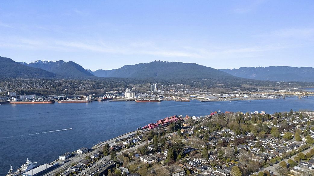 103 2212 Oxford Street