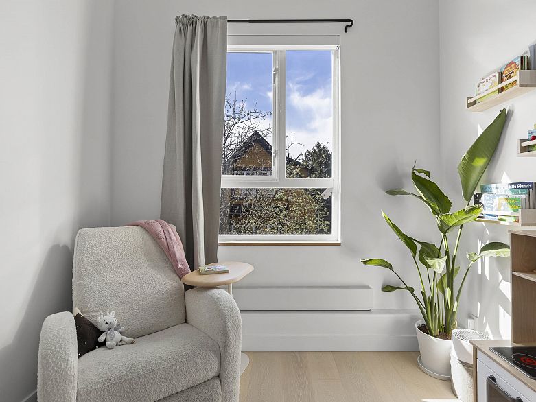 1065 E Pender Street