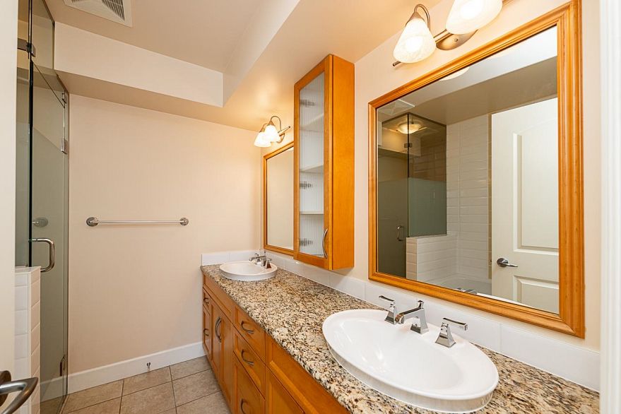 203 2103 W 45th Avenue