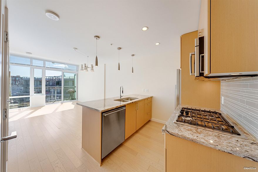 1002 88 W 1st Avenue