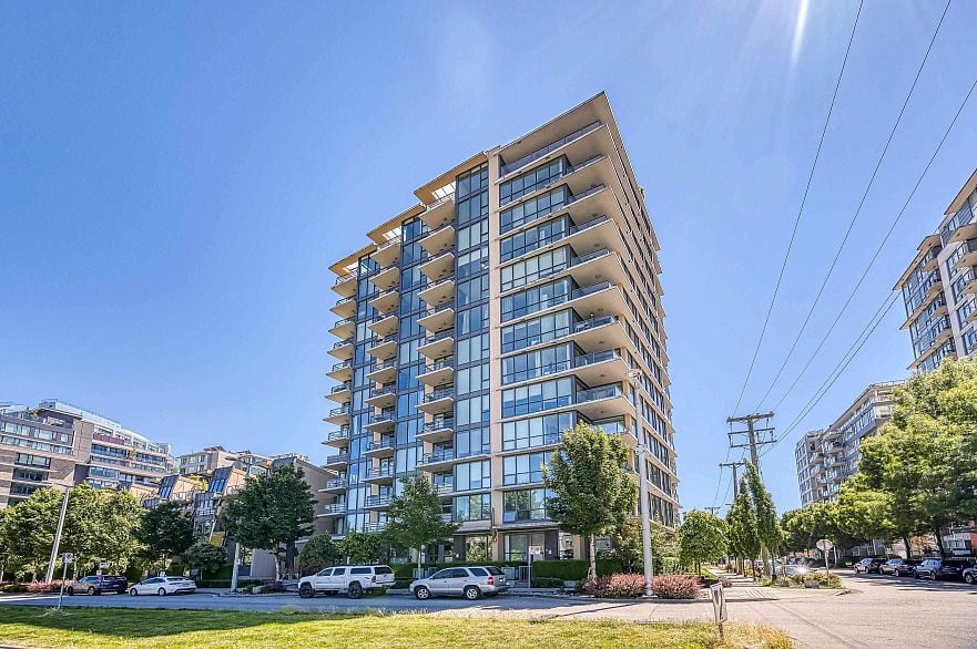 12F 288 1ST AVENUE, Vancouver BC V5Y 0E9