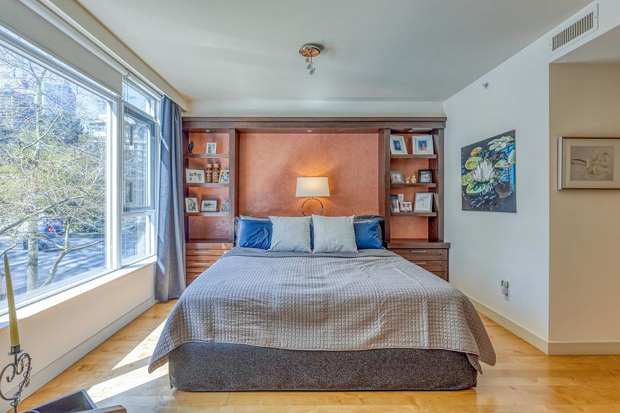 TH29 1295 W Cordova Street