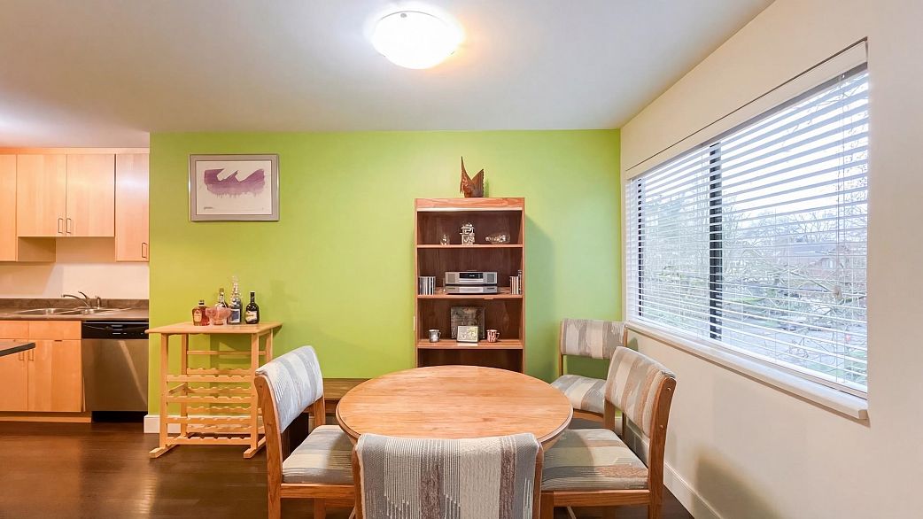 305 2190 W 8th Avenue