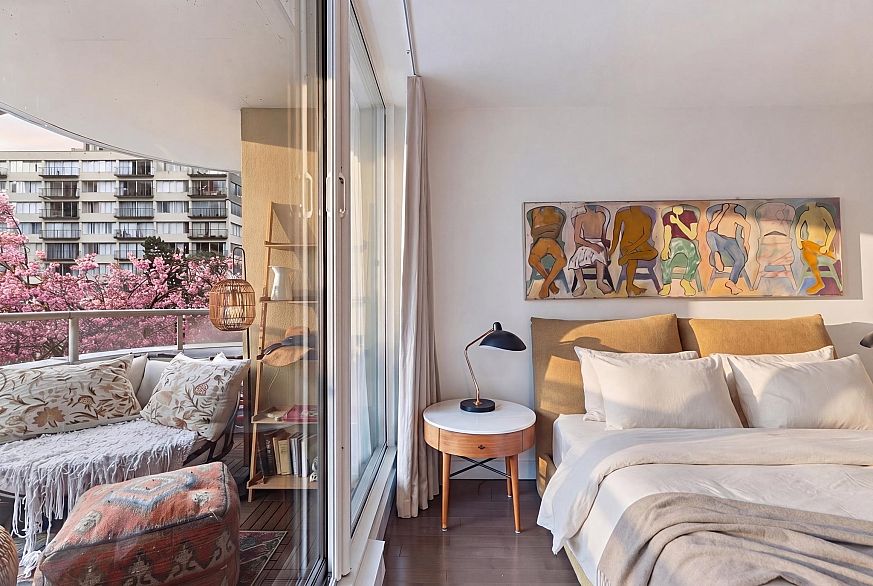 302 1406 Harwood Street