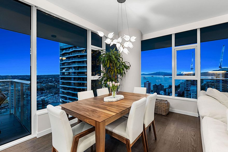 3404 1335 Howe Street