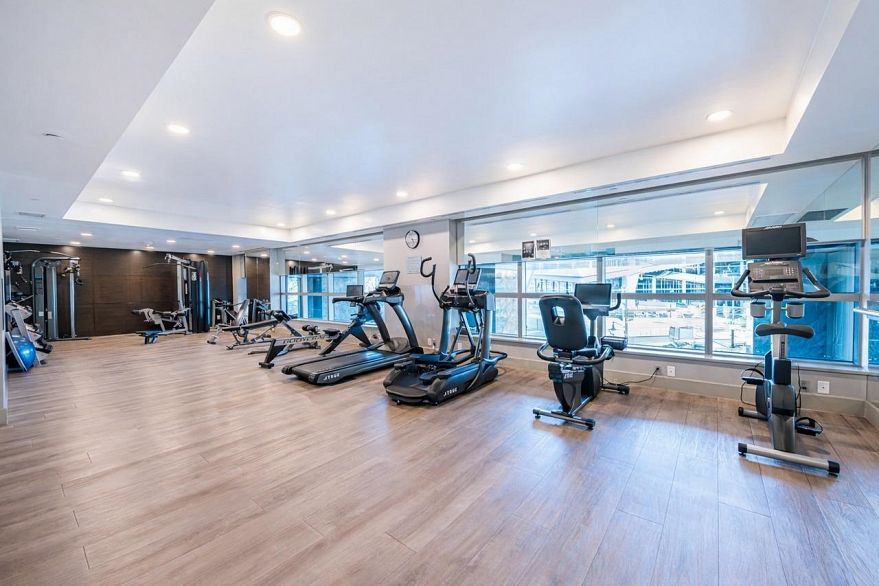 2001 277 Thurlow Street