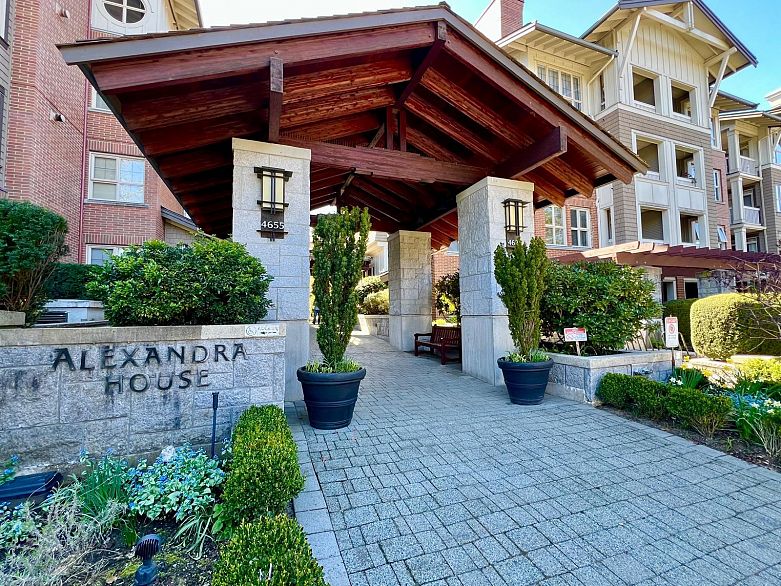 1314 4655 Valley Drive