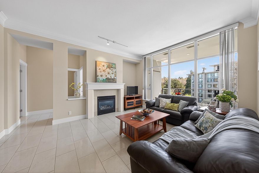 613 4685 Valley Drive