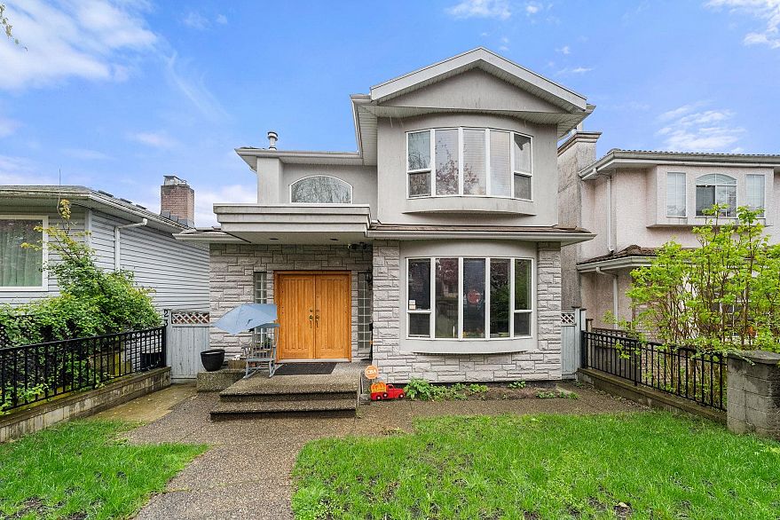 62 E 61st Avenue