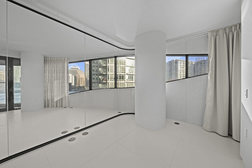 706 1033 Nelson Street