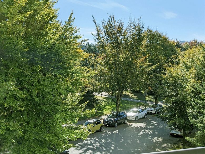 303 3588 Crowley Drive