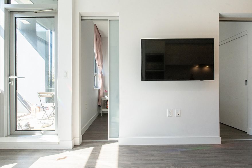 106 523 W King Edward Avenue