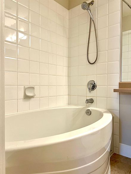 1314 4655 Valley Drive