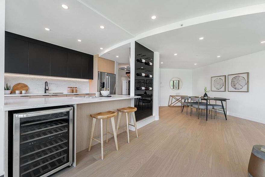 1001 1888 Alberni Street