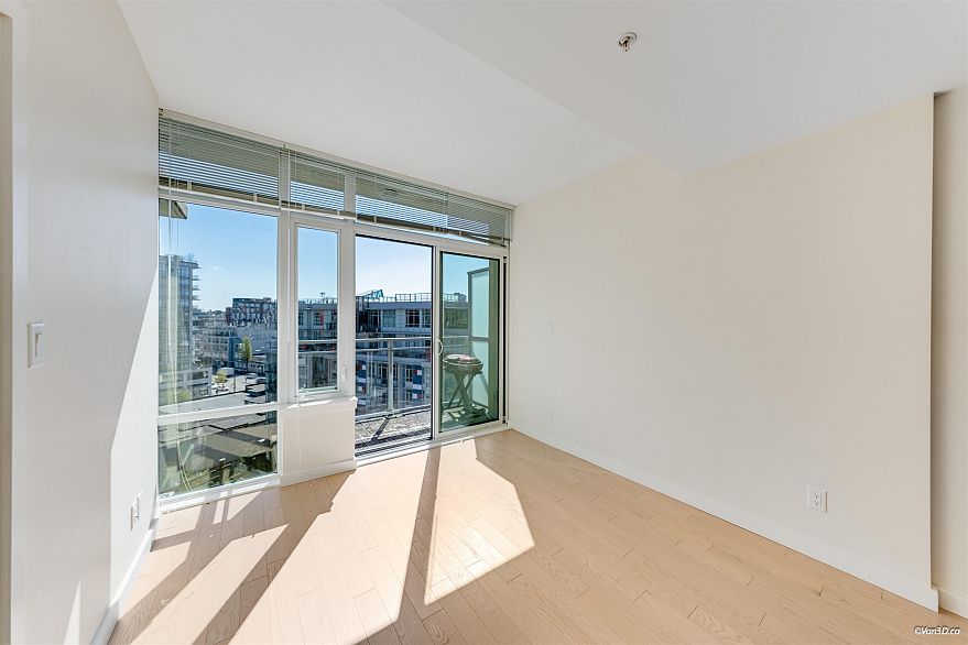 1002 88 W 1st Avenue