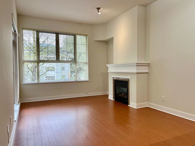 1314 4655 Valley Drive