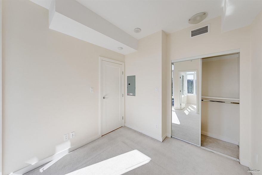 1002 88 W 1st Avenue