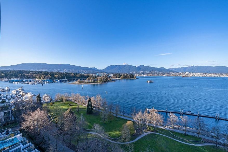 1301 1233 W Cordova Street