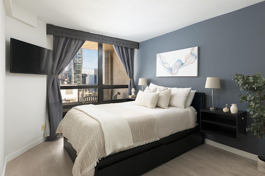 1916 938 Smithe Street