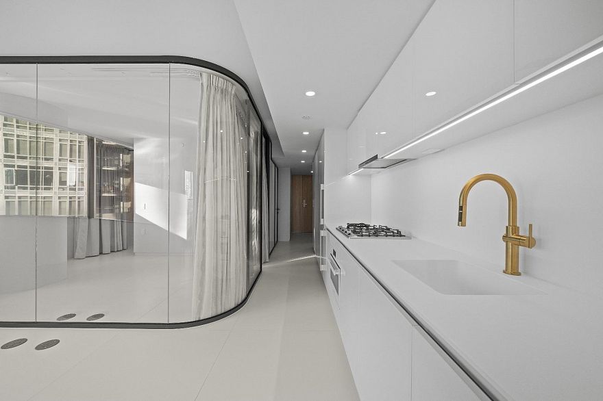 706 1033 Nelson Street