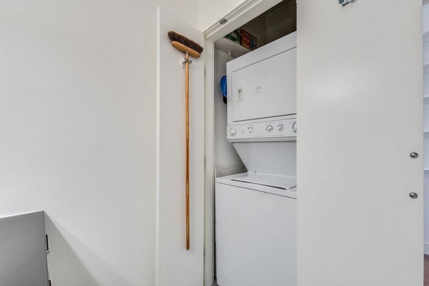 208 205 E 10th Avenue