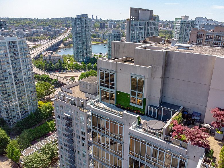 PH1 930 Cambie Street