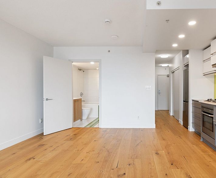 710 718 Main Street