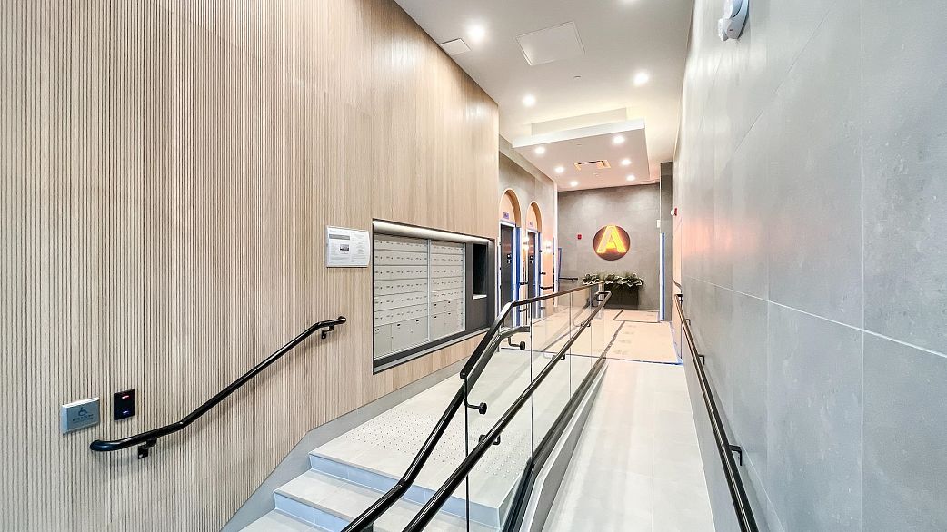 609 1680 E 12 Avenue