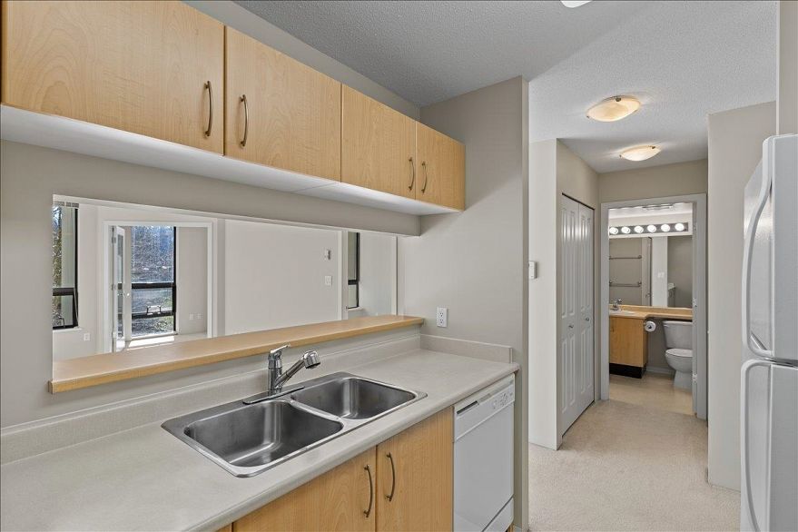 303 3588 Crowley Drive