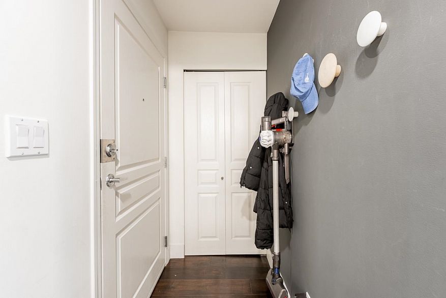 203 2140 W 12th Avenue