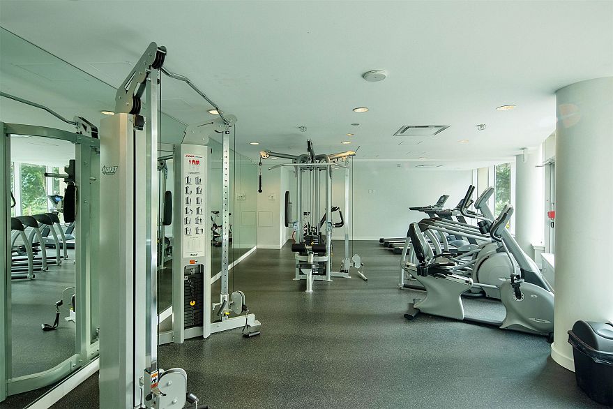 1002 88 W 1st Avenue