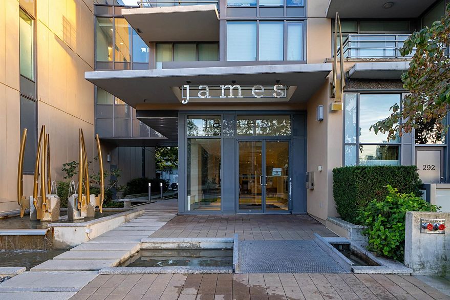 12F 288 1ST AVENUE, Vancouver BC V5Y 0E9