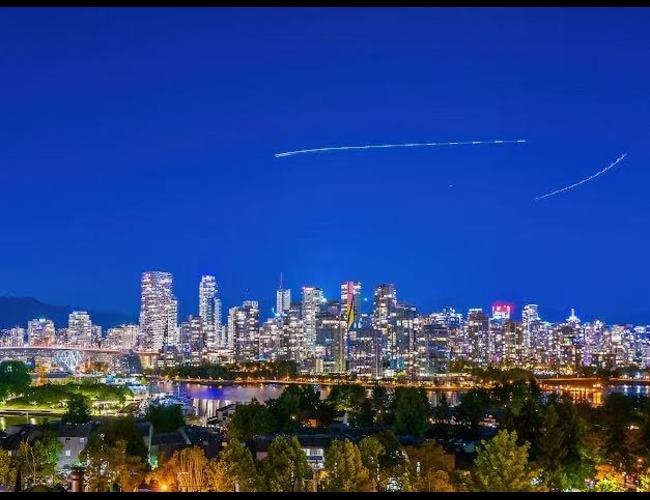 903 2411 Heather Street